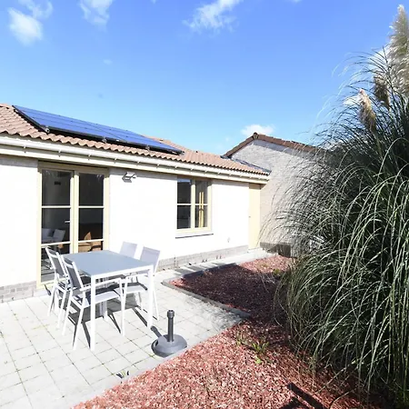 Hébergement de vacances In With Sunny Garden, Cleaning Included Coxyde
